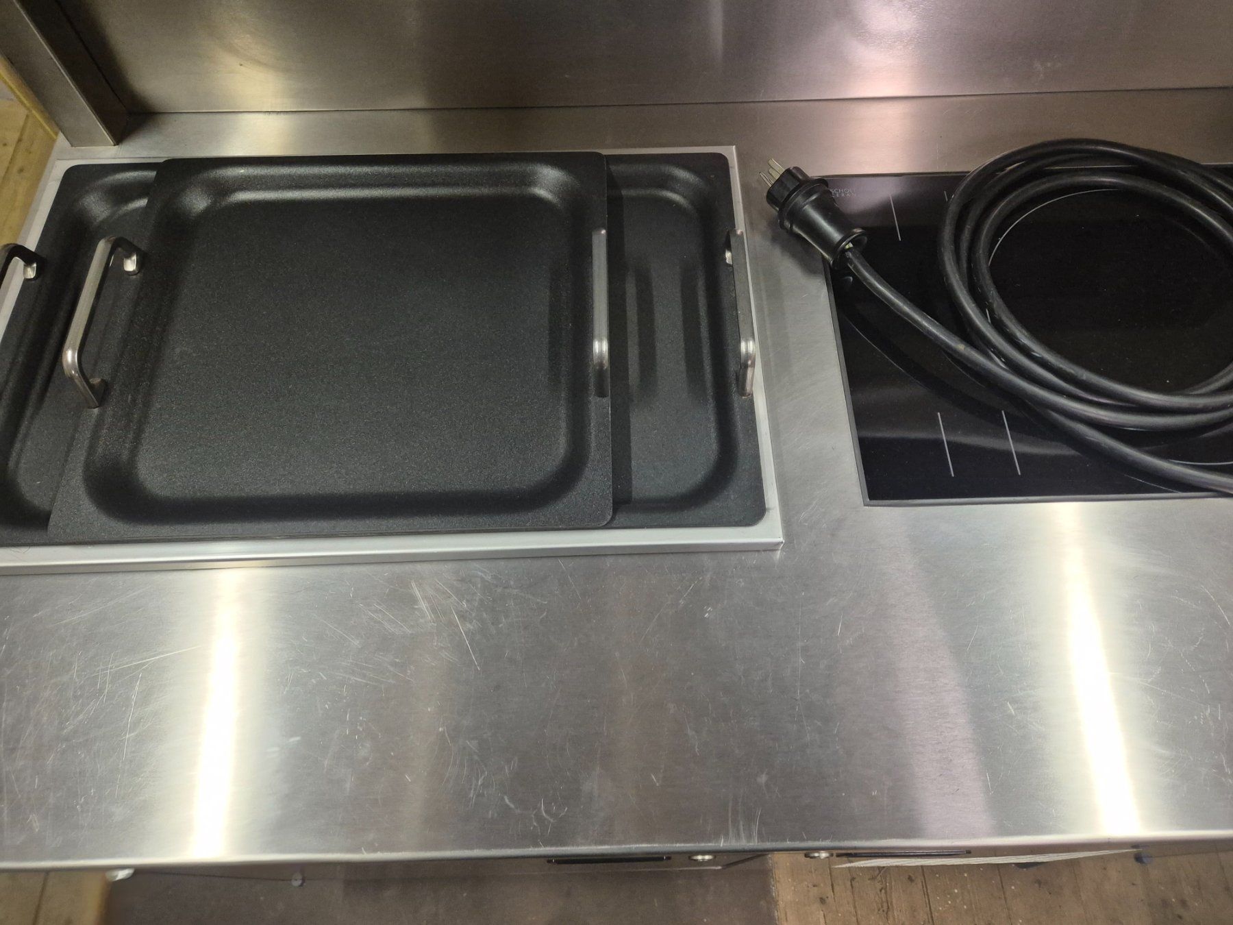 Cucine complete: Kochinsel Variethek – Usato da Herisau venduto da hub_w9ws 5