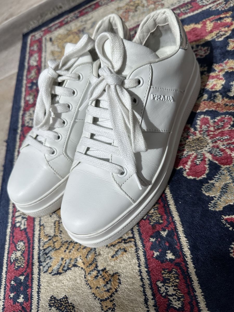 Prada Scarpe da donna: Prada Schuhe Leder Sneaker Gr. 37.5 – Usato da Luzern venduto da ariazalea 2