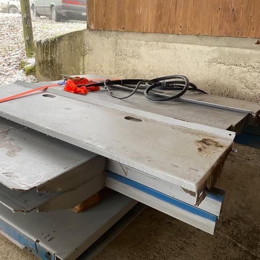 Piattaforme elevatrici & Crick: Herkules Auto Lift / Hebebühne grau – Usato da Ufhusen venduto da ASchmid27 2