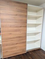 Kleiderschrank