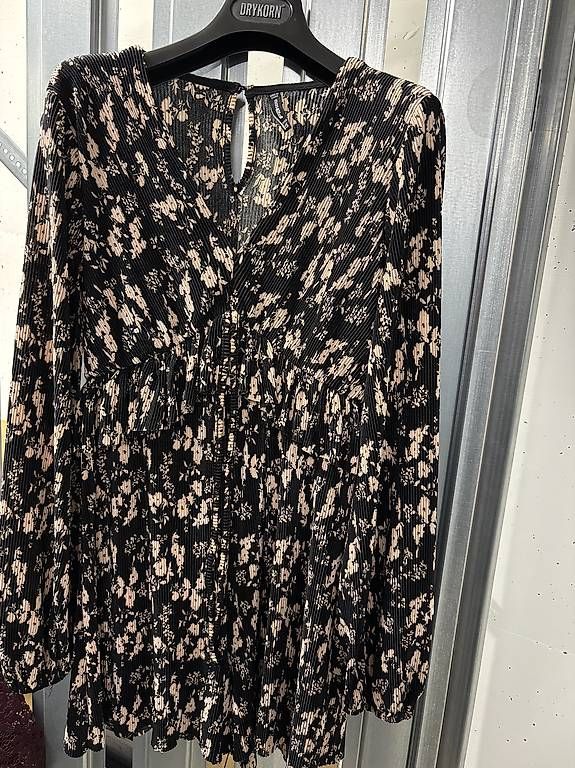 Tute: Sommer Jumpsuit – Usato da Basel venduto da rebecca_b