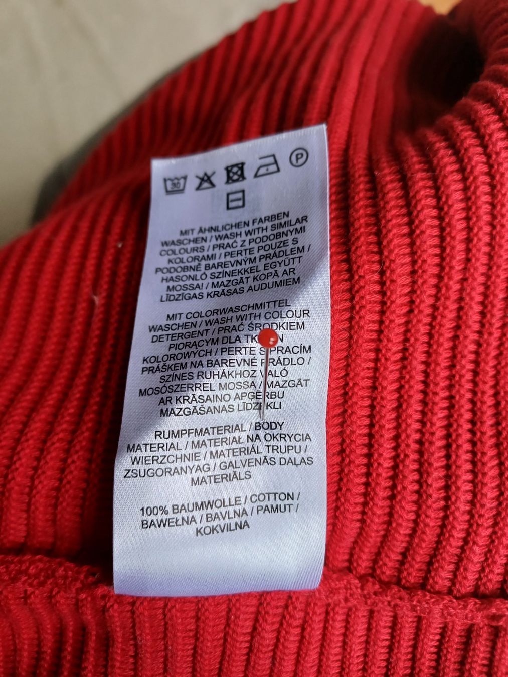 Pullover & Sweatshirts: Schlichter Pullover Gr. 38 – Gebraucht aus Romanshorn von Hanibal424 4