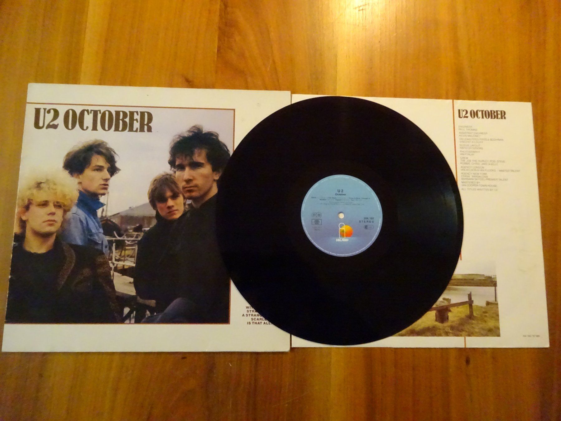 Schallplatten: U2 ** OCTOBER – Gebraucht aus Luzern von xrayspex99 1