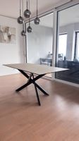 Esstisch 180 x 90 cm, Keramikplatte, schwarzes Kreuzgestell,