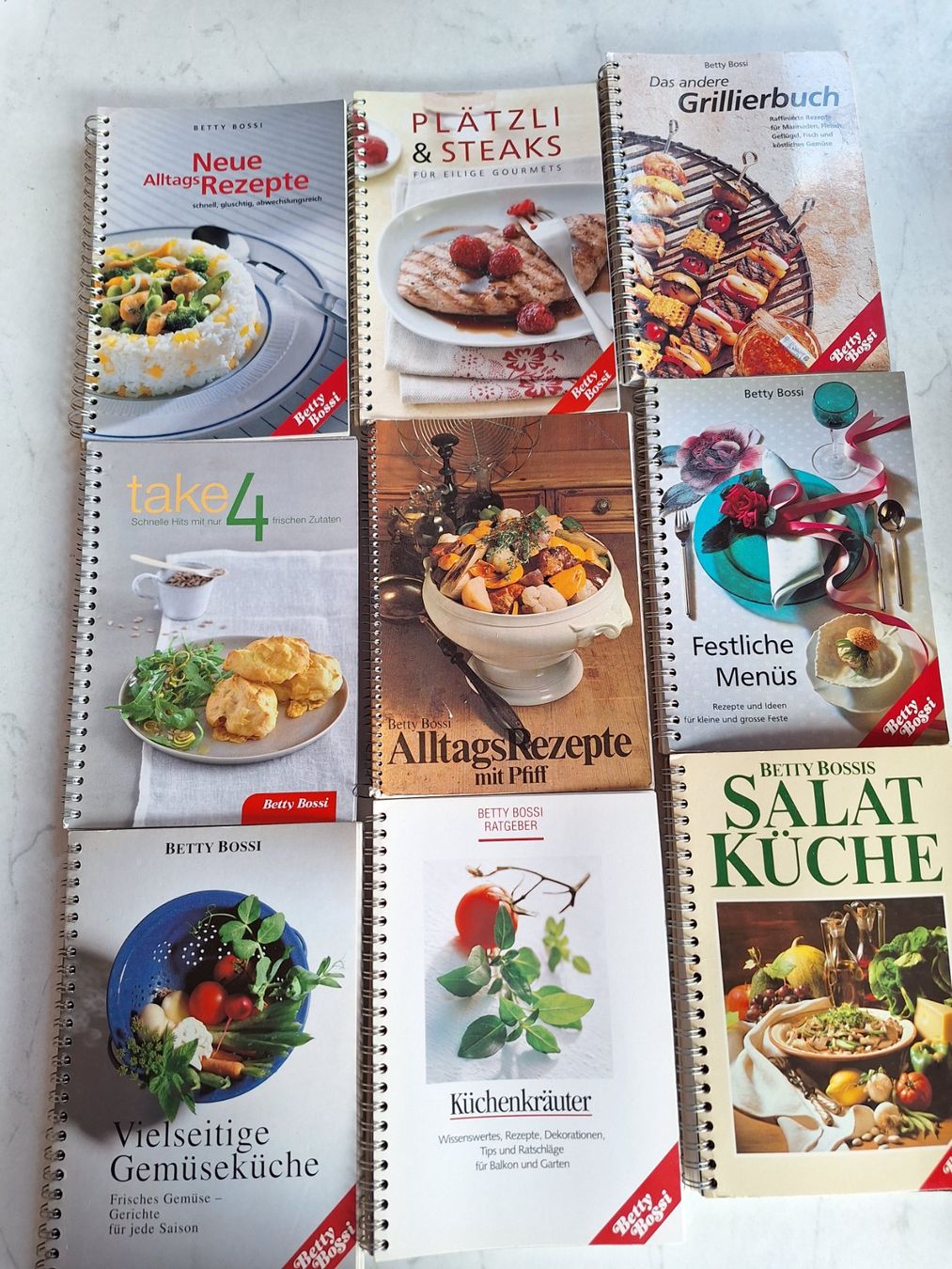 Libri: 9 STK DIV. BETTY BOSSI KOCHBÜCHER – Usato da Huttwil venduto da Kunterbuntli