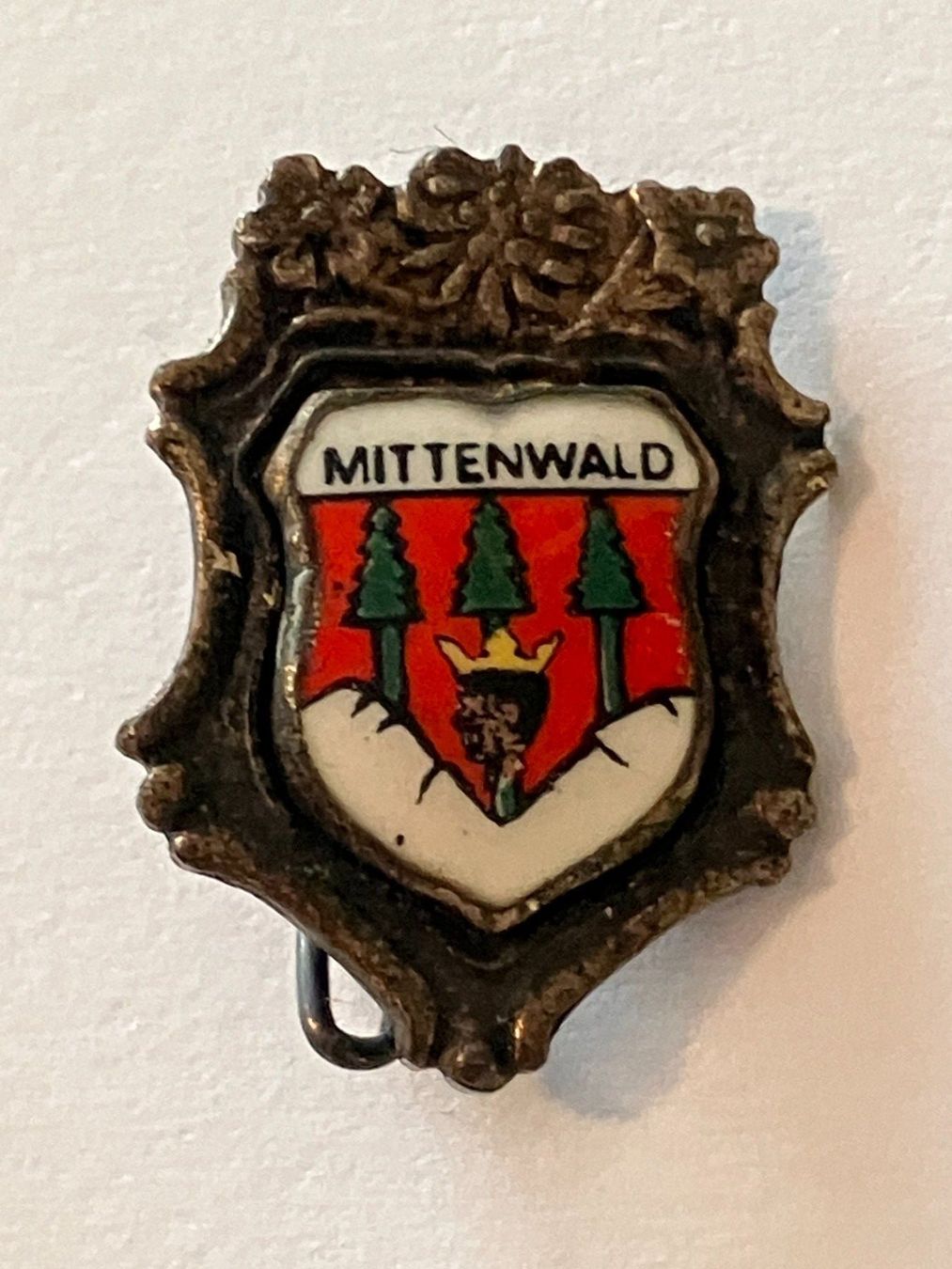 Placchette & Badge: 1 Anstecknadel Mittenwald – Usato da Basel venduto da djwwpp