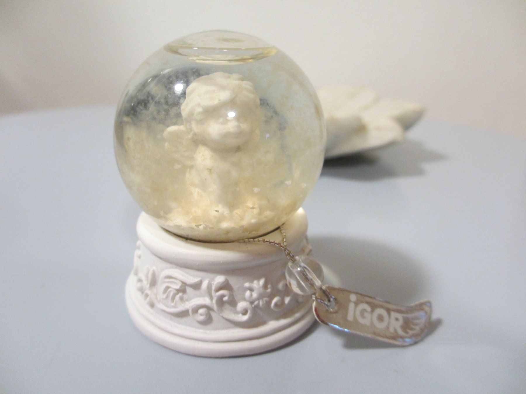Figuren: kleine Schneekugel mit Igor-Engel – Neu (gemäss Beschreibung) aus Herisau von fan_h9qj 1