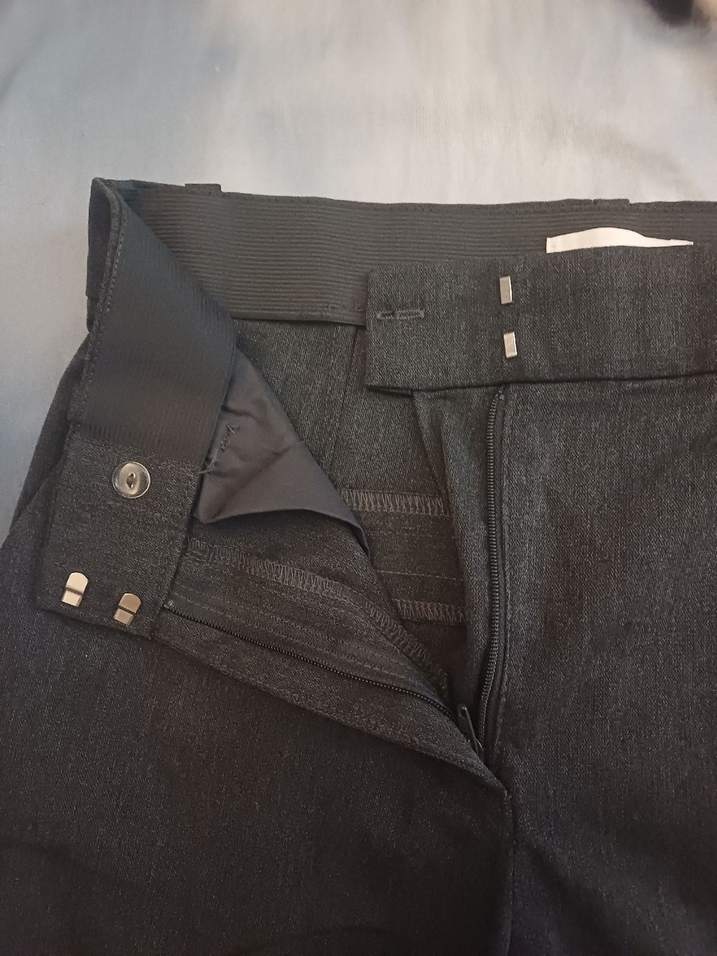 H&M Pantaloni: Elegant grey trousers – Nuovo (secondo la descrizione) da Dietikon venduto da Francesca_Pk 1