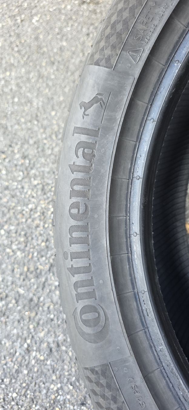 Continental Pneumatici & Ruote complete: Winterpneu 235/45/R18 M+S – Usato da herzogenbuchsee venduto da jamma01 3
