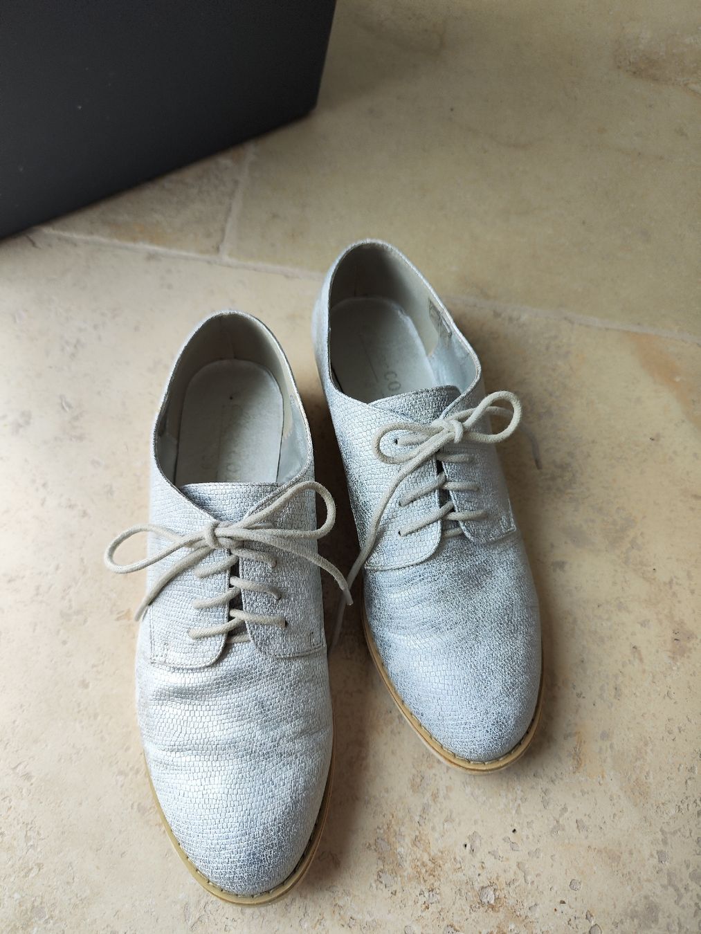 Damenschuhe: Silberne Schnürschuhe Gr.39 bequem & stylisch! – Gebraucht aus Uerikon von paloma61