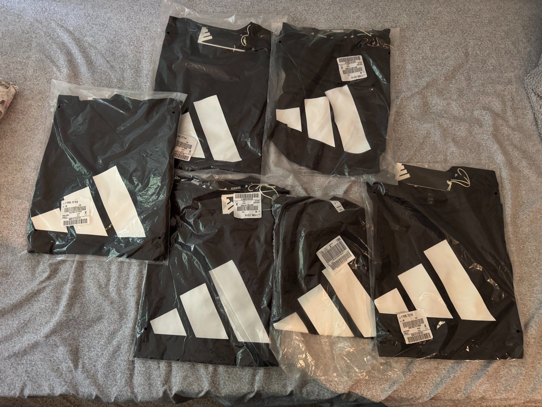 Adidas T-shirt: 6x ADIDAS PERFORMANCE Funktionsshirt 'Run It' schwarz&weiss – Nuovo e nell'imballaggio originale da Schlieren venduto da goekhan_yilmaz 5