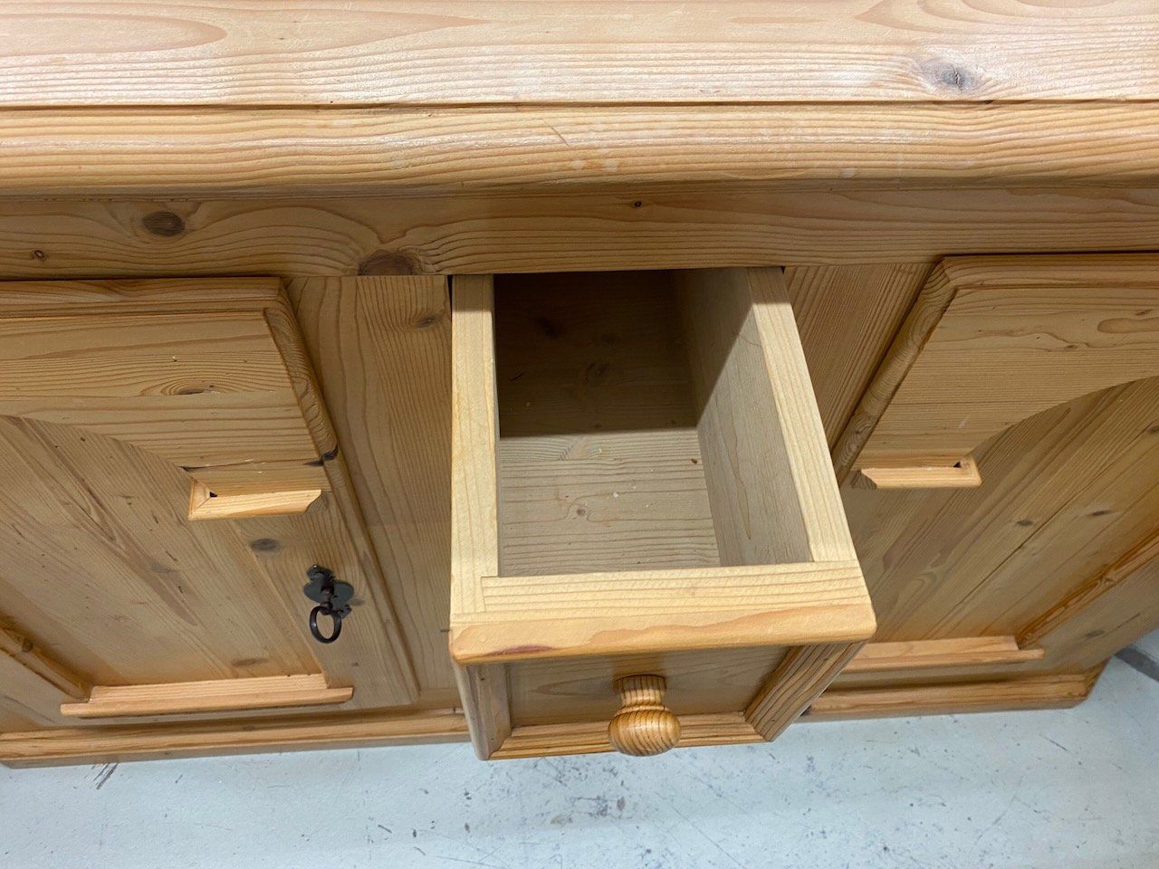 Kommoden: Wunderschöne Holz Kommode – Gebraucht aus Steinhausen von  2