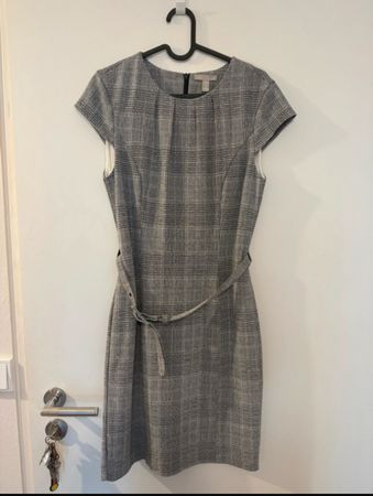 Bleichstiftkleid von H&M in grau