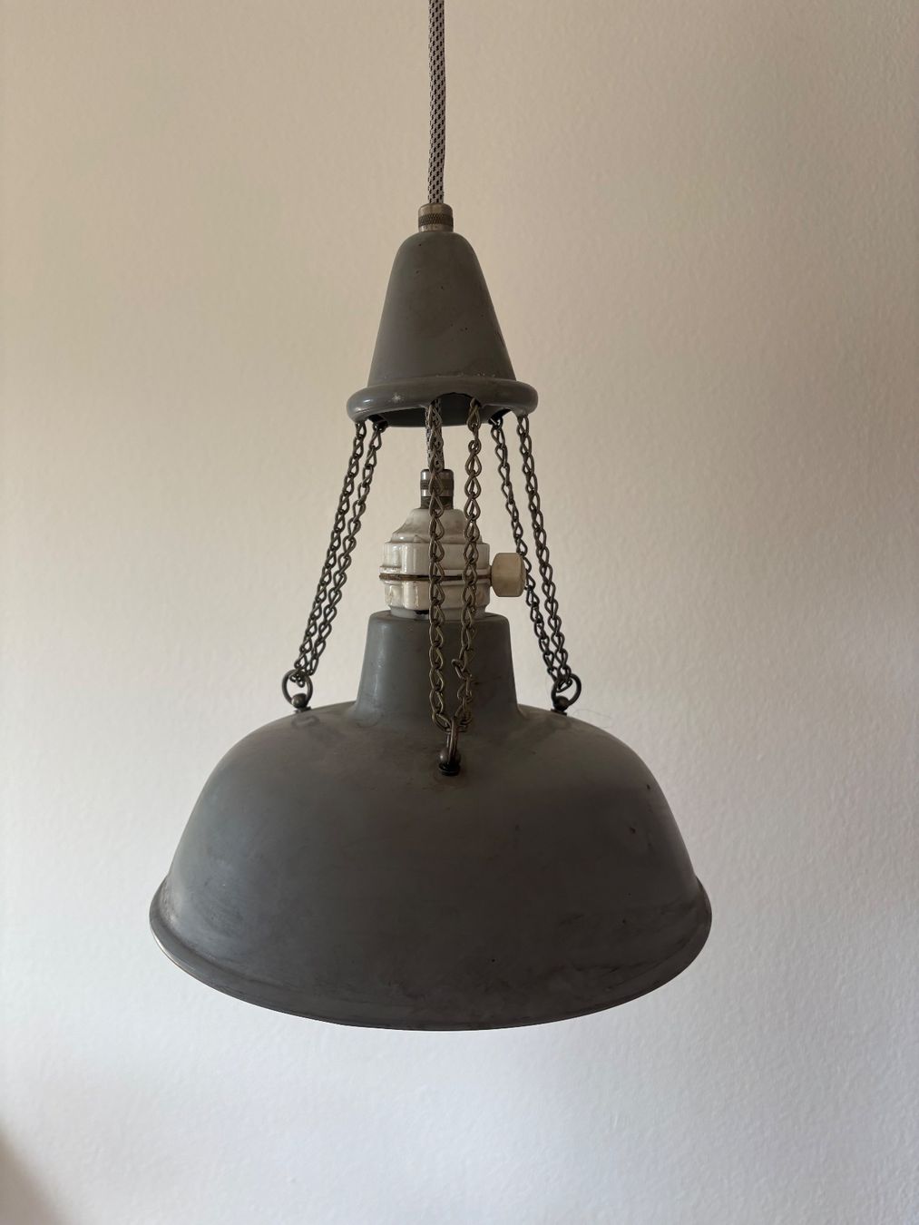 Belmag Lampade: BELMAG Industrielampe – Usato da Winterthur venduto da domenico_84 8