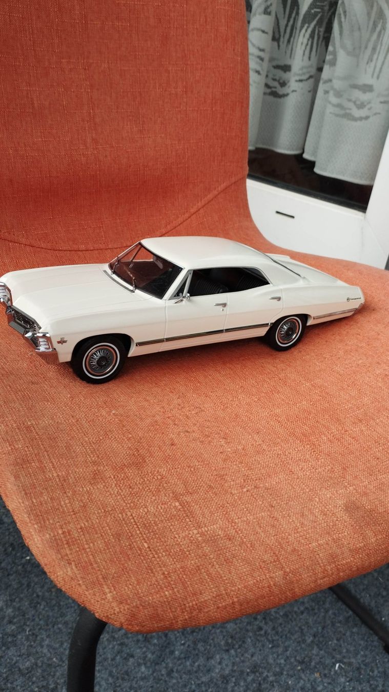 Greenlight Modellautos: Greenlight Artisan - 1967 Chevy Impala 4-dr. HT – Neu (gemäss Beschreibung) aus Chur von oriori 4