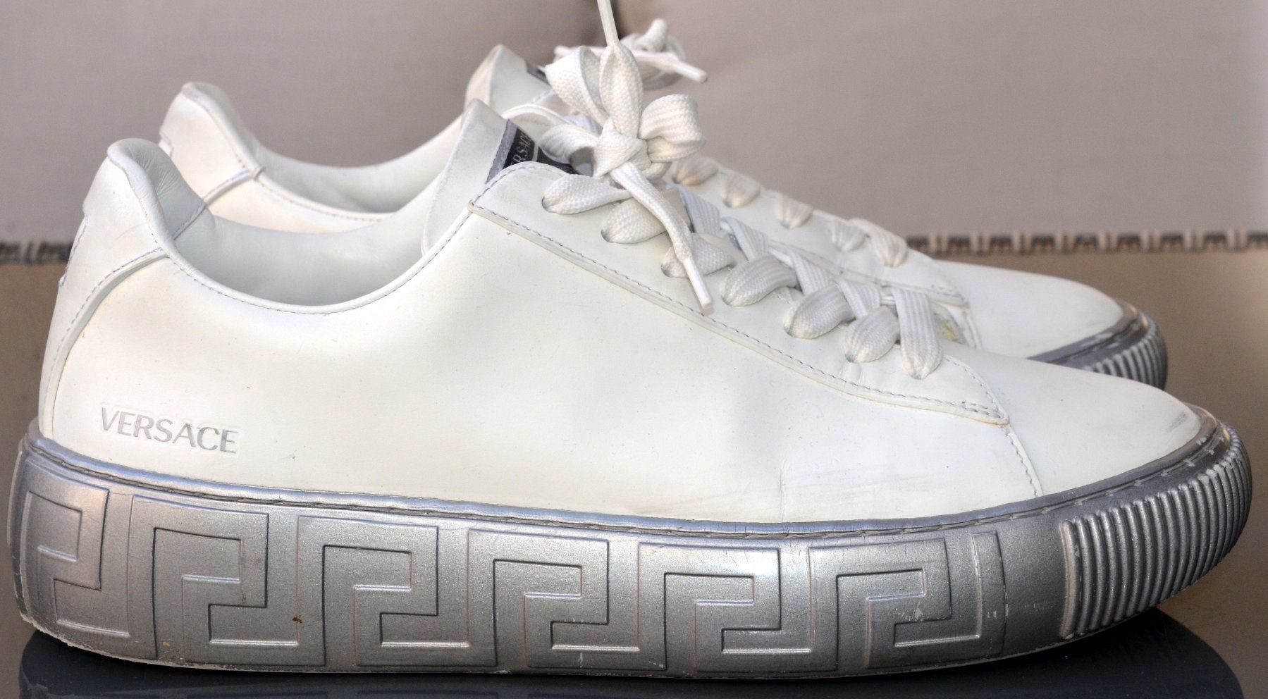 Versace Scarpe da uomo: Versace Sneakers  .40 – Usato da Collonges venduto da Allegree 4