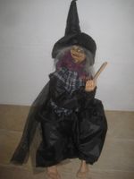 HEXEN  PUPPE   DECO  ZUM  AUHÄNGEN