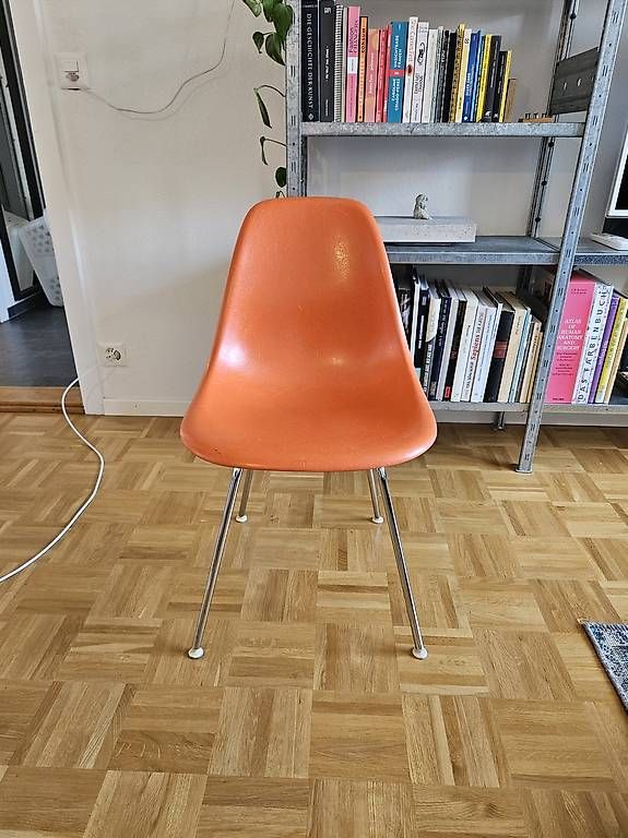 Sedie: Eames Side Chair Orange – Usato da bern venduto da Alex_Geisser