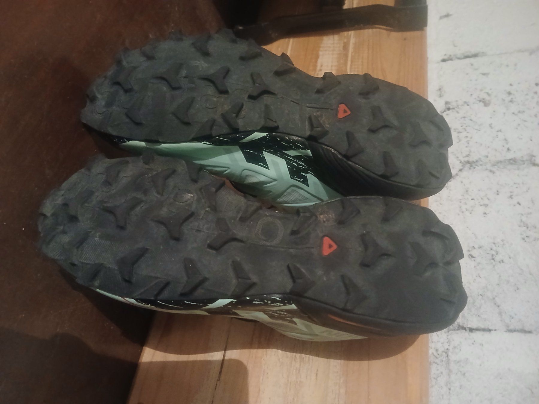 Salomon Scarpe da donna: Salomon Speed Cross 6 Größe 38,5 – Usato da Kriens venduto da BenjaminsTokey 4