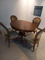 antiker Esstisch ausziehbar bis ca  170 cm inkl. 6 Stühle