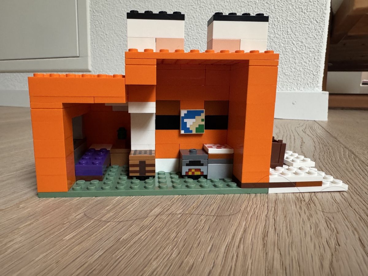 Lego Spielzeuge: Die Fuchs Lodge Lego Minecraft 21178 – Gebraucht aus Steffisburg von shopmanager 5