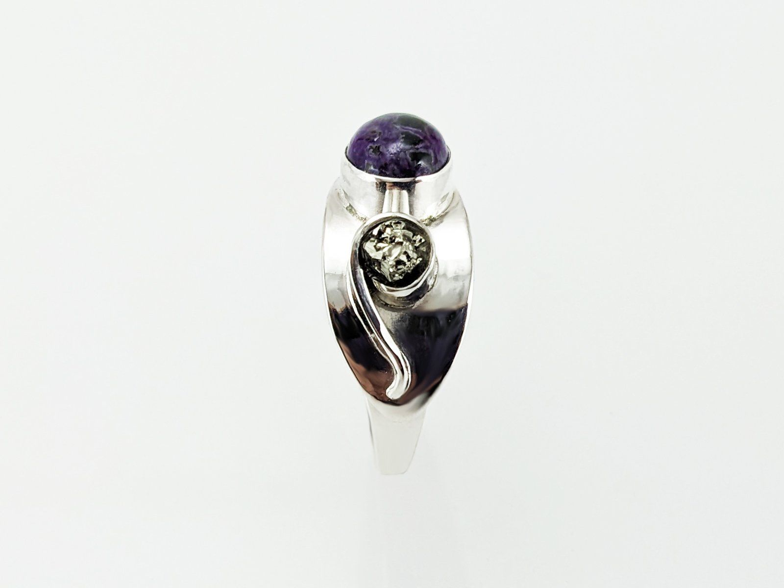 Anelli: Silberring mit Sugilith und Pyrit – Nuovo e nell'imballaggio originale da Meilen venduto da Byrd-bijoux 1