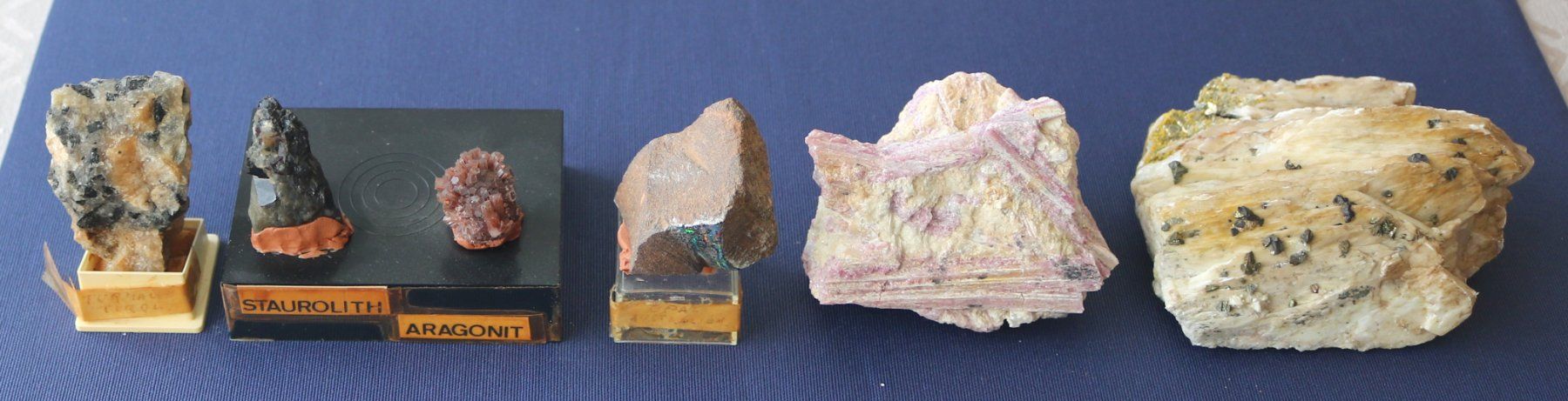 Mineralien & Heilsteine: MINERALIEN STEINE SAMMLUNG – Gebraucht aus Muttenz von Hotschahi