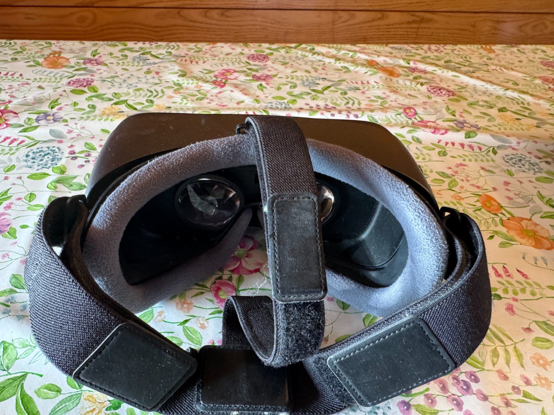 Samsung VR Brille: Samsung Gear VR (mit Controller) – Gebraucht aus Giswil von michivonah 6