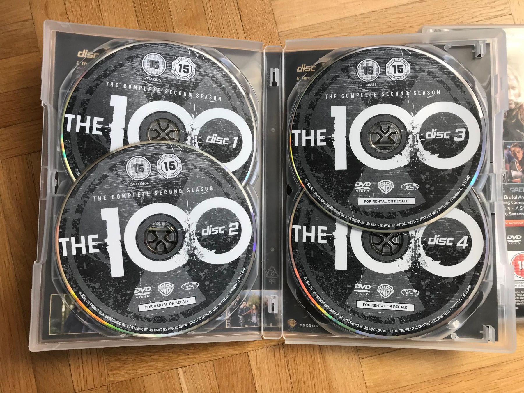 Tutti i DVDs: The 100 - The Complete Seasons 1-3 - DVD – Usato da Zürich venduto da Malcom 4