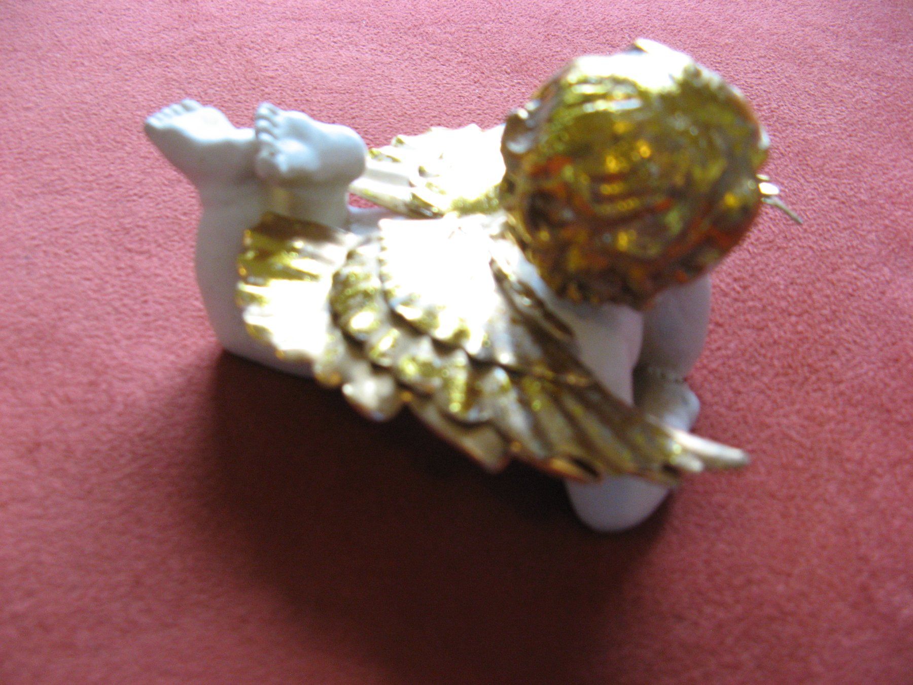 Figurines: auf Bauch liegender Engel – D'occasion à Zürich par apil 4