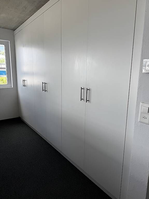 Armadi: 6-türiger Einbauschrank – Usato da Wermatswil venduto da angre