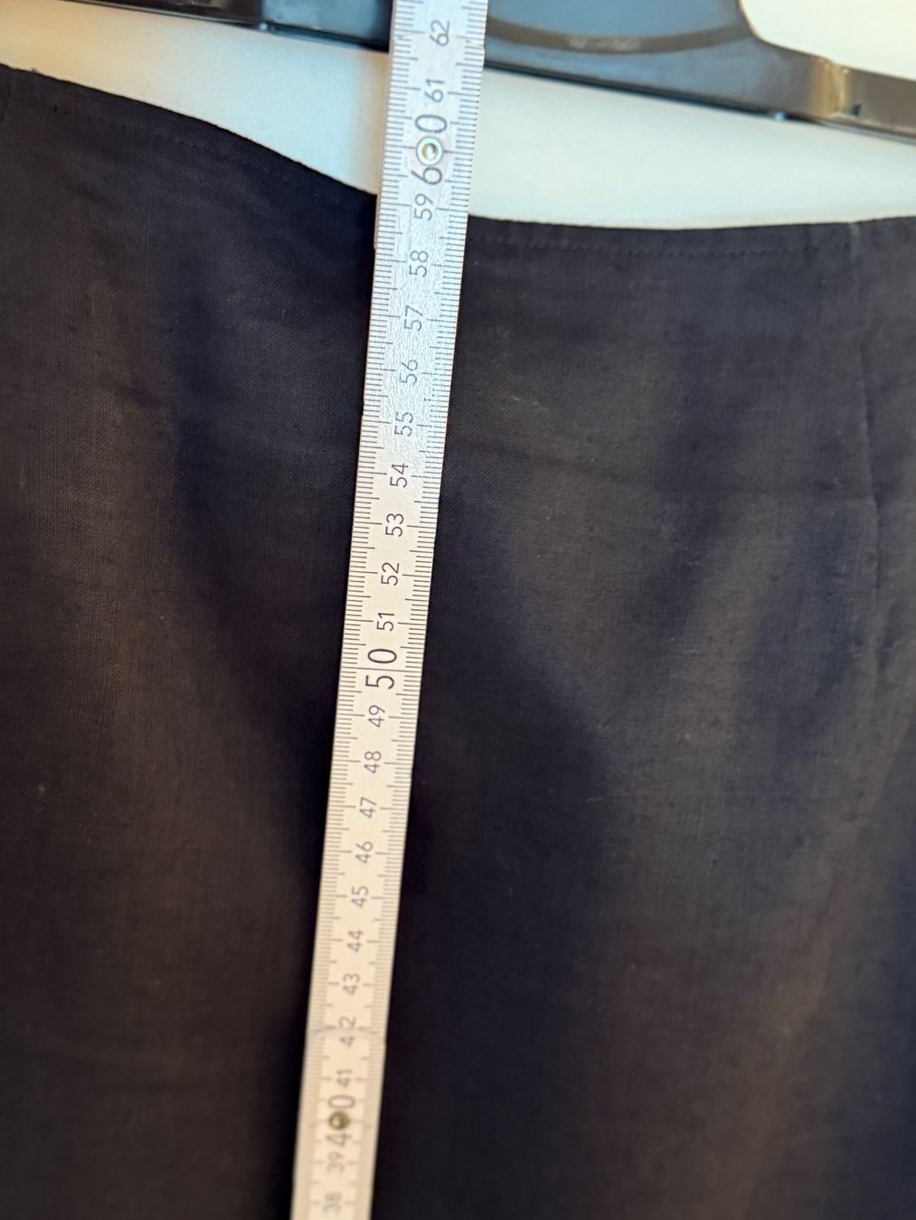 H&M Lotti di vestiti: Rock Damen 3x H&M hellgrau/rot/dunkelblau einwandfrei – Usato da Buhwil venduto da Lin66 4