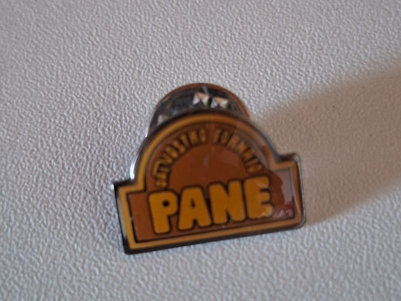 Plaquettes & Badges: Pin Pane – D'occasion à Erlinsbach par pfunky