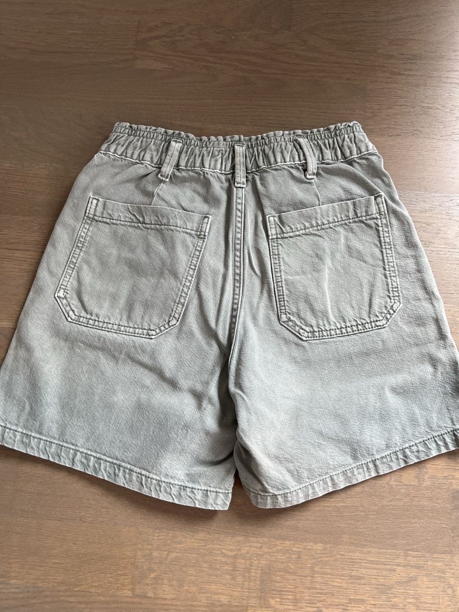 Pull&Bear Pantaloni: Pull&Bear Shorts – Usato da Kriens venduto da Krienserin_T 4