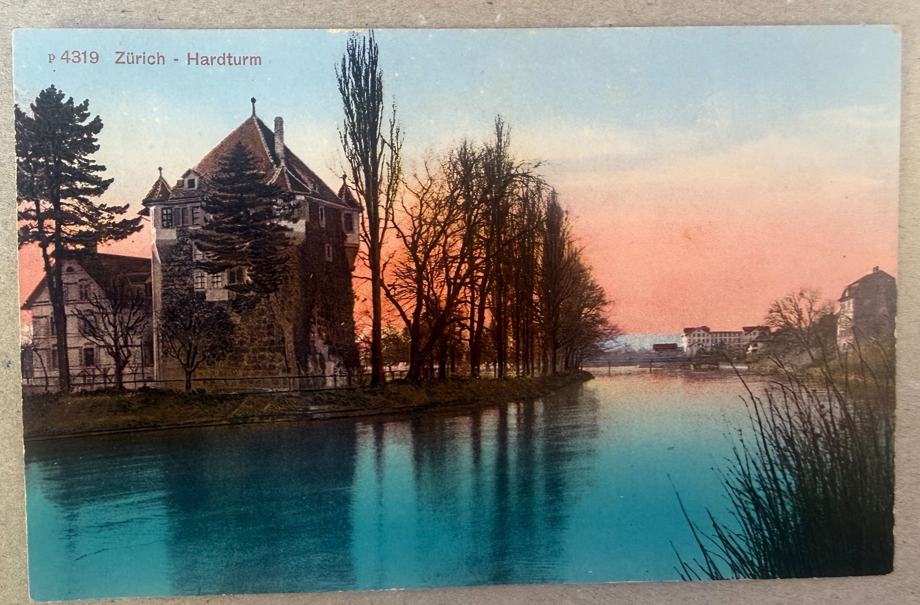 Cartoline postali: ZÜRICH - Hardturm - Ansichtskarte – Usato da Tegerfelden venduto da siebenmacky