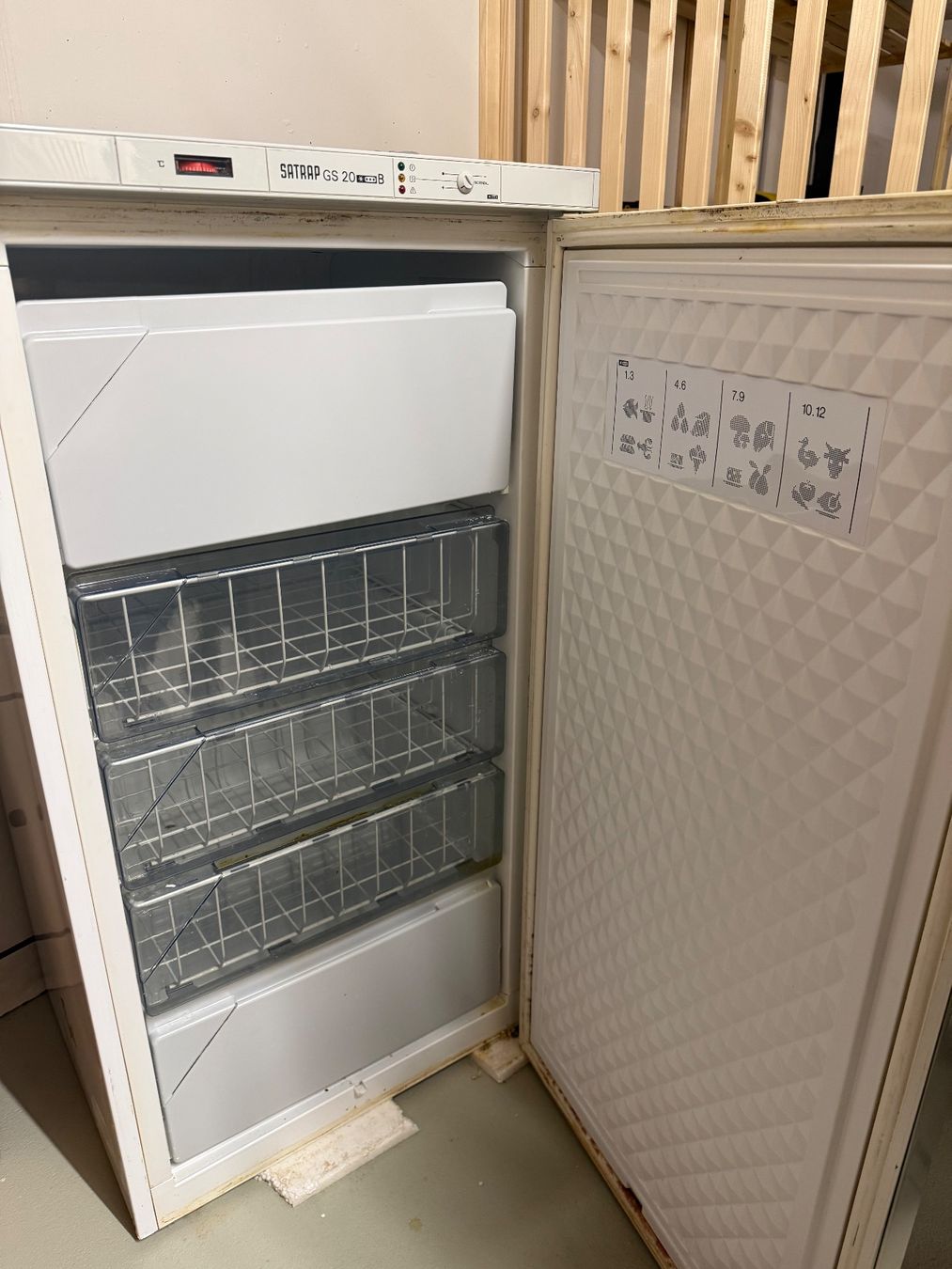 Congelatori: Gefrierschrank – Usato da Beckenried venduto da lii_72kx 1