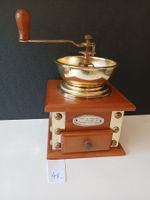 Vintage Kaffeemühle aus Holz und Messing - Top Zustand!