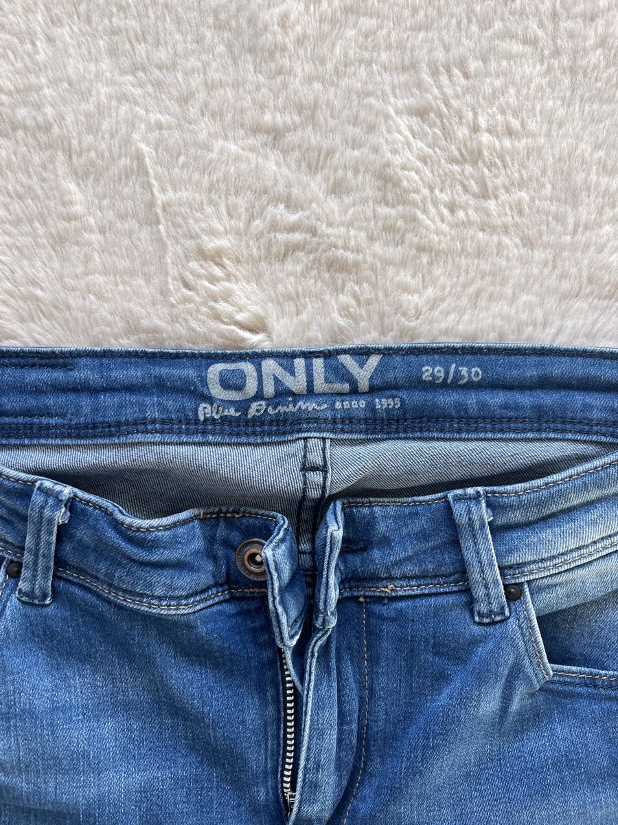 Jeans: Jeans Hosen Only – Usato da Alpnach Dorf venduto da iva_f6z2 1