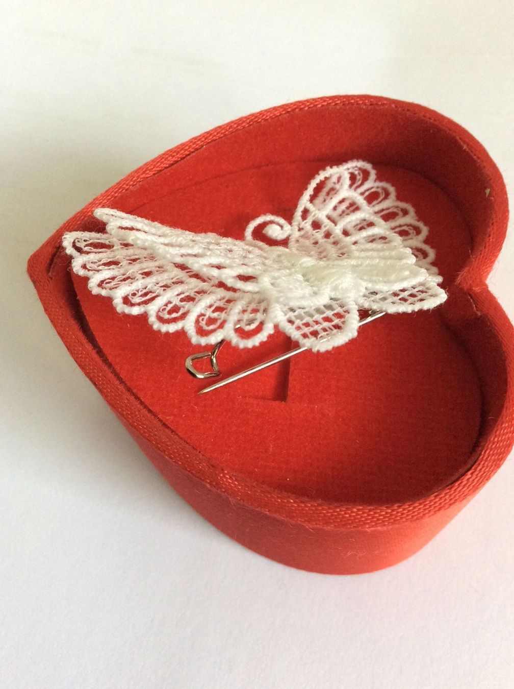 Spille & Fermagli: Schöne Schmetterlinge Brosche (Strick) – Nuovo e nell'imballaggio originale da Winterthur venduto da Ywan1 3