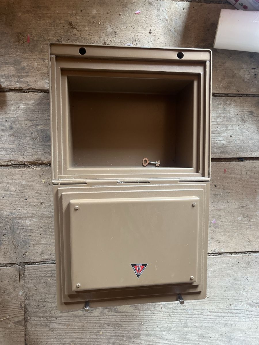 Tresor: Tresor – Gebraucht aus Walterswil BE von remo1218 1