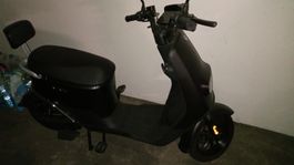 scooter électrique Yadea DE38 neuf 