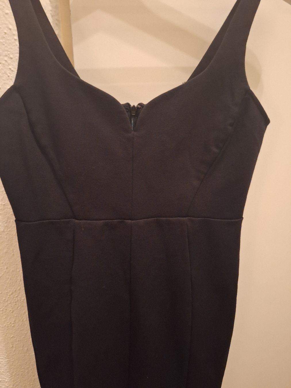 Guess Vestiti: Guess Etui Kleid neu – Nuovo (secondo la descrizione) da Neuhausen venduto da eliana2 2