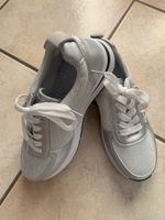 Coole, neuwertige Sommer-Damenschuhe, Silber, Grösse 39