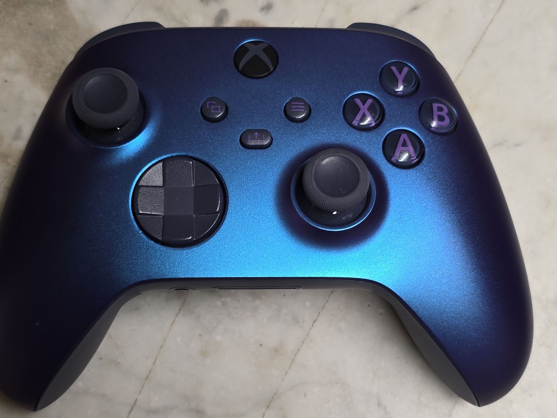 Microsoft Console: Xbox Series Controller - Top Zustand - Special Edition – Usato da Matzingen venduto da Privatverkauf.ch