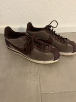 Nike Sneaker