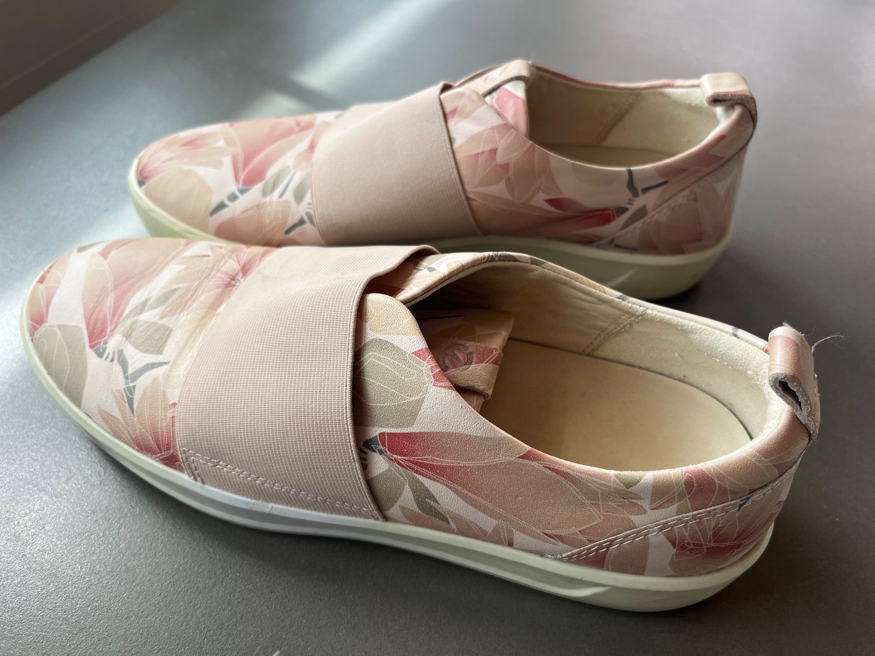 Scarpe da donna: Damen Leder Sneaker – Usato da Mürren venduto da schneehas63