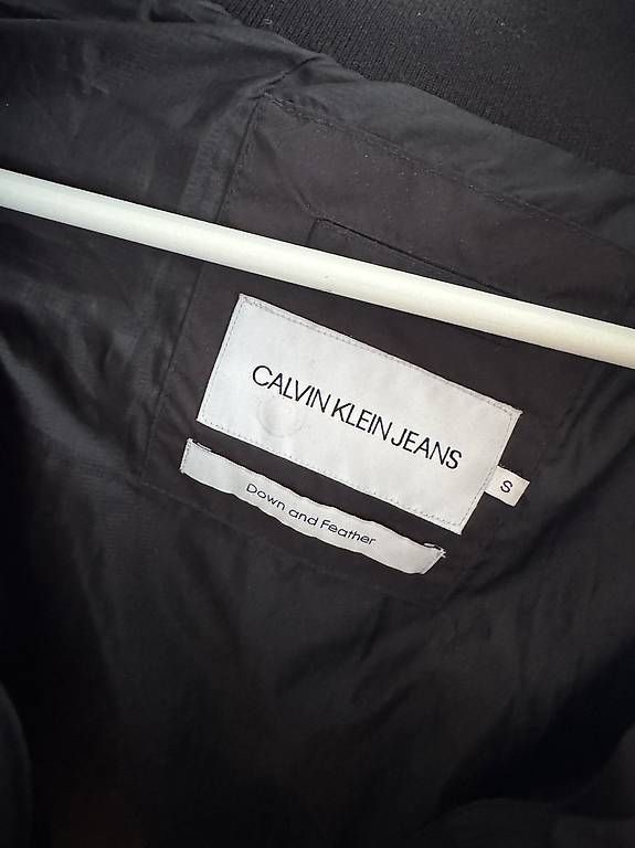 Cappotti: Calvin Klein Herren Daunenmantel – Usato da Rotkreuz venduto da LoriLori 1