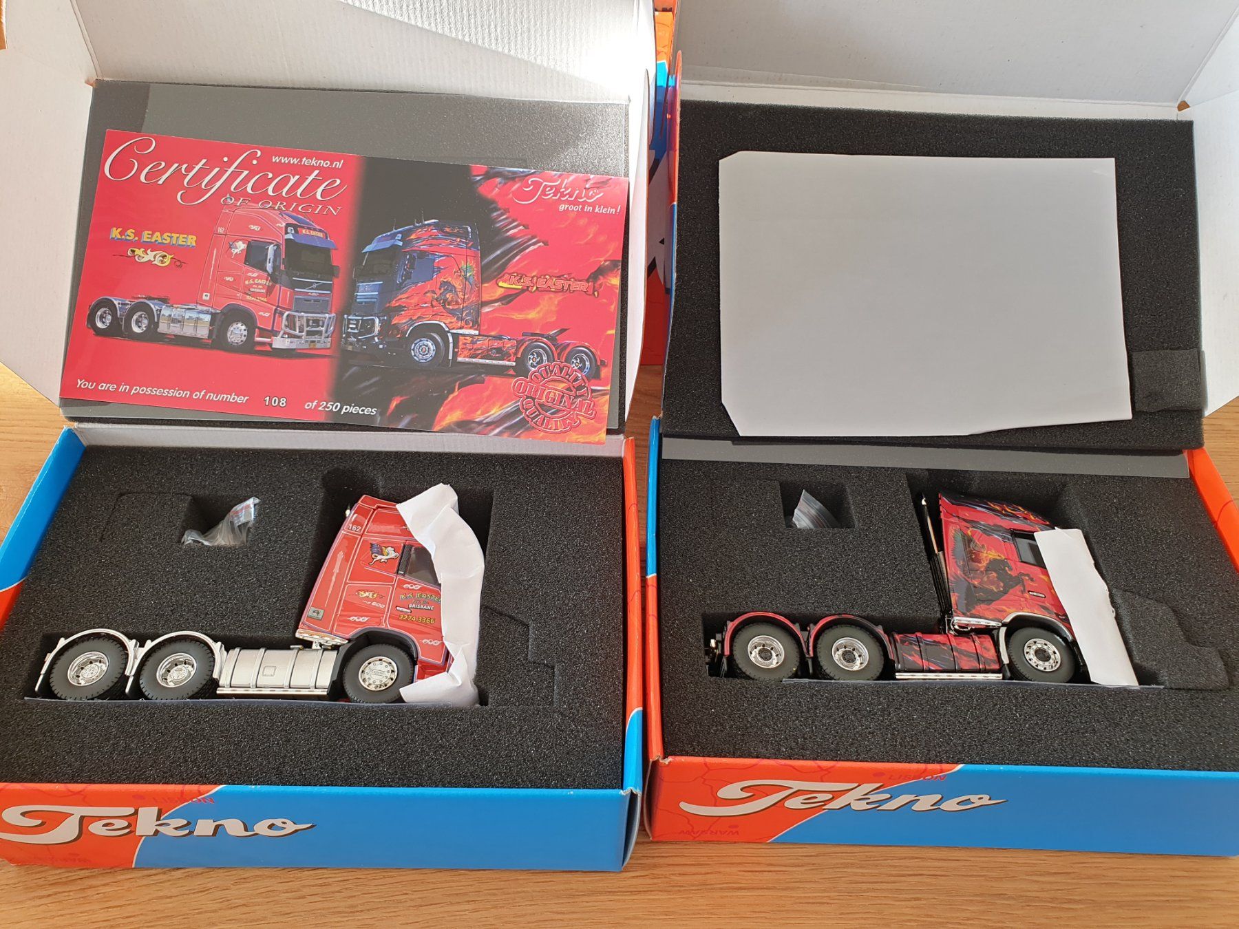 Tekno Modellbausätze & Standmodelle: Volvo KS Transport-Set Tekno NEU – Neu und originalverpackt aus Baar von Liebherrbagger