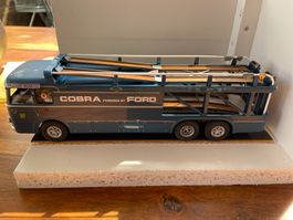 EXOTO 1:43 Ford Cobra Renntransporter Lastwagen Autotranspor