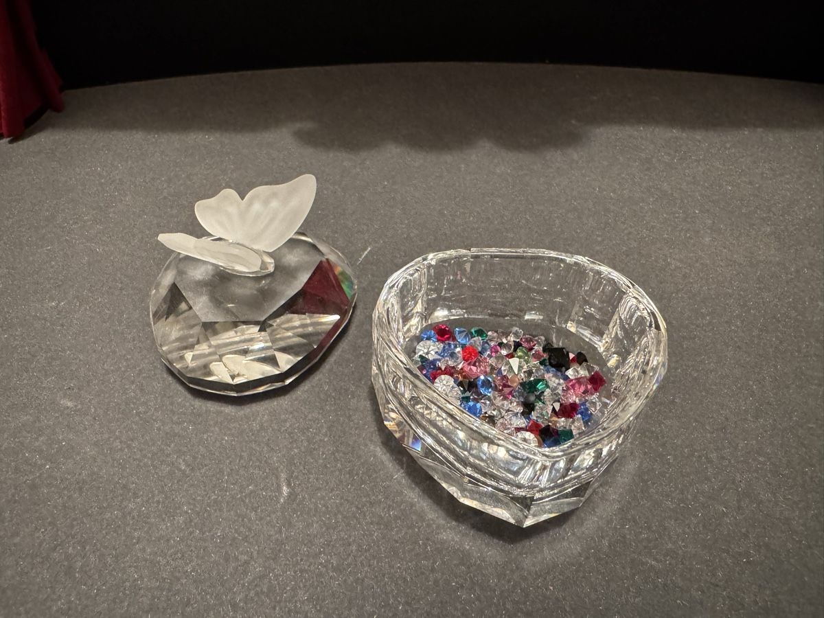 Swarovski Statuette: Swarovski - Schmetterling Herz Dose – Usato da Zürich venduto da Manuel.Huber 2